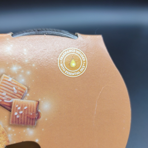 Glade Cookie Caramel Rush Candles Limited Edition 2 pack 3.4 oz Each New - Picture 8 of 8